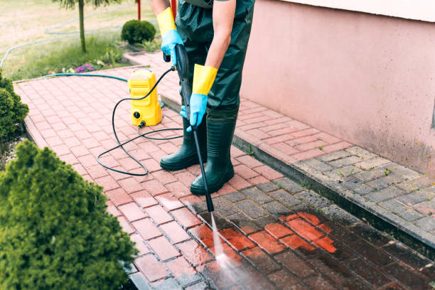 Why Choose Our Certified Pressure Washing Experts for Your Project Needs in Aberdeen, NC?